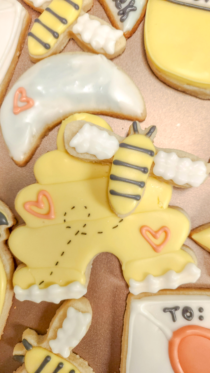 Valentine’s Bee Mine Sugar Cookies