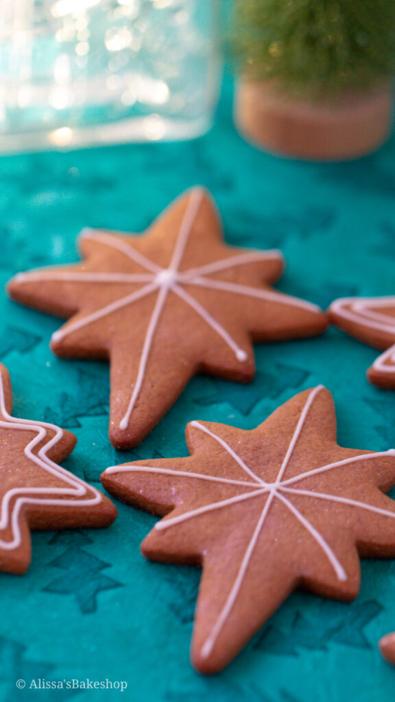 gingerbread cookies stars