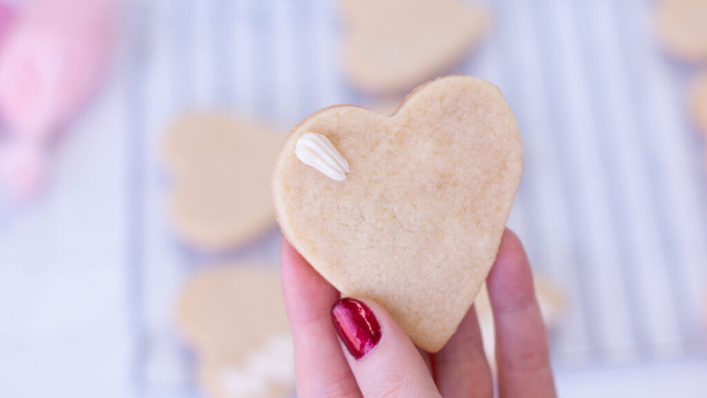 Easy valentines buttercream cookies