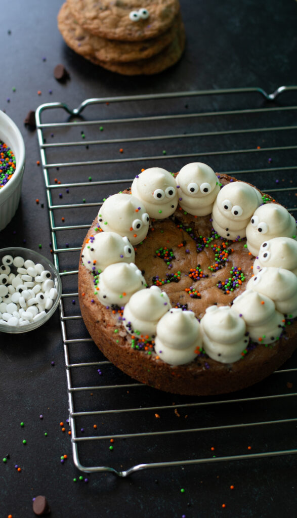 halloween cookie cake decorating