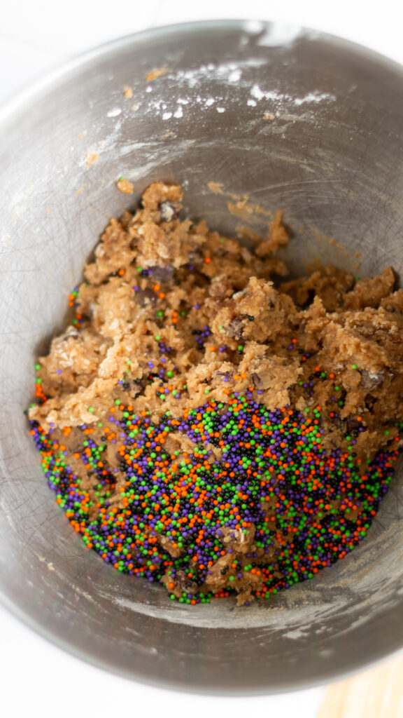 halloween cookie cake with sprinkles