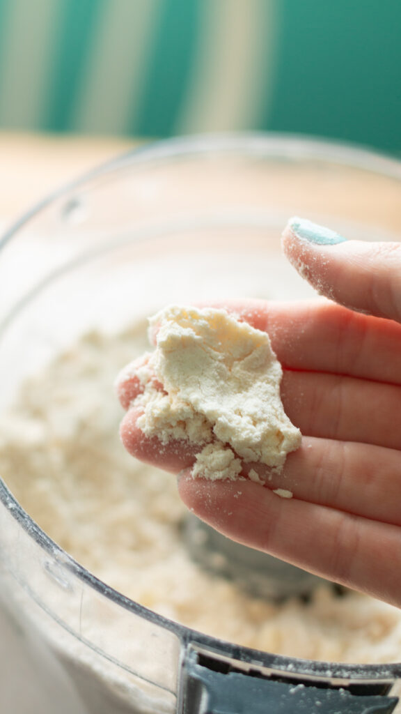 how to make pie dough by hand