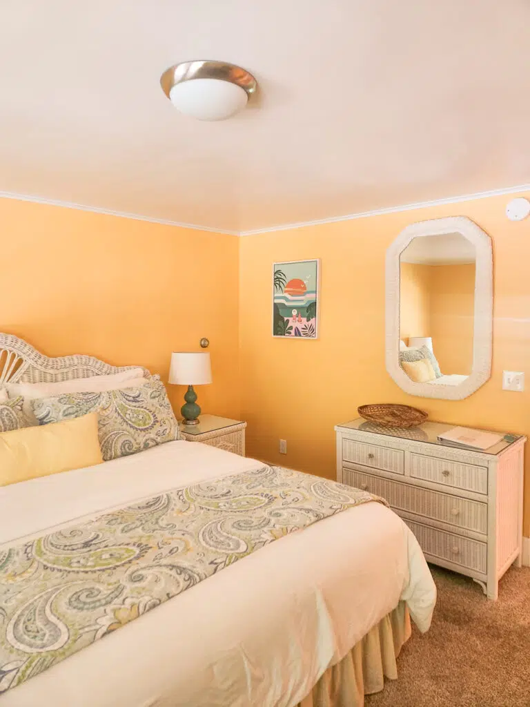 saugatuck mi inn