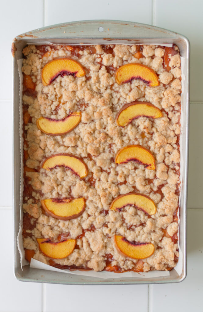 peach crumble bars