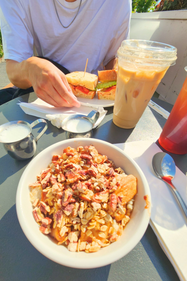 13 Cozy Fall Activities For Couples