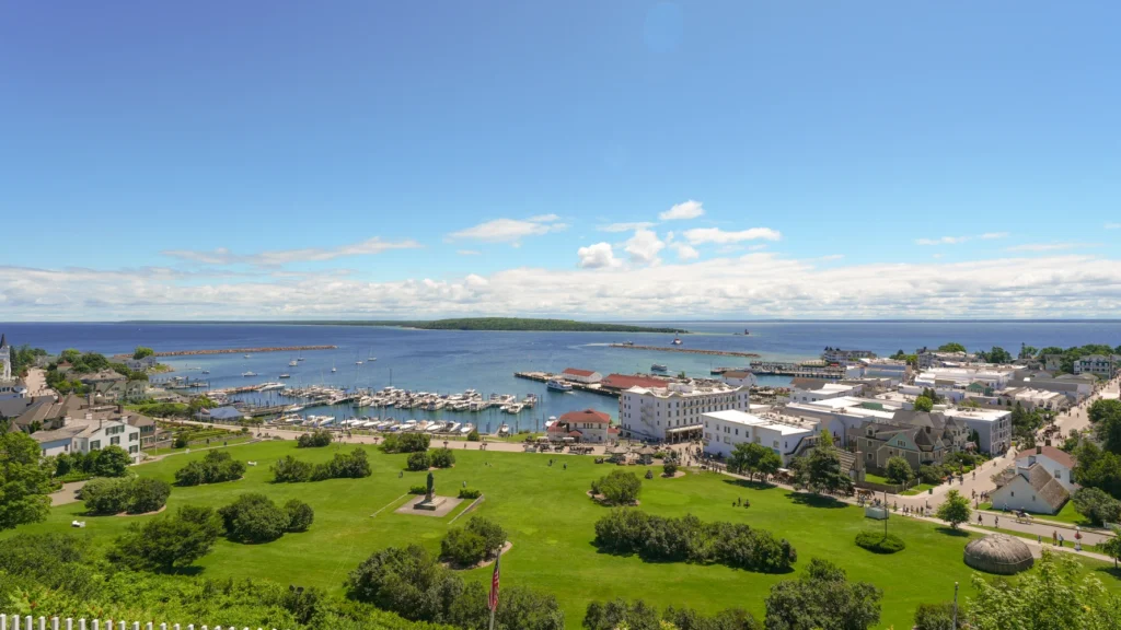 Mackinac Island Guide